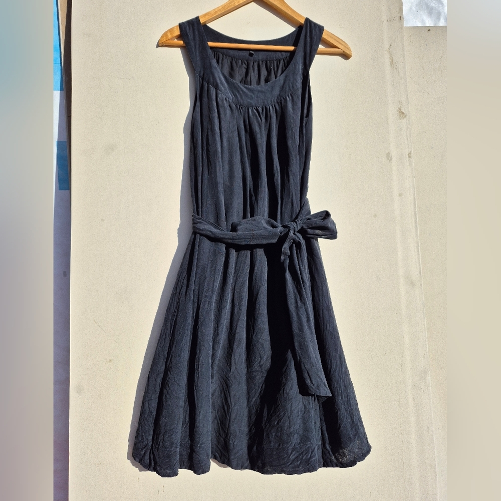 100% Silk Dress With Cotton Lining By InWear Size 6 Black